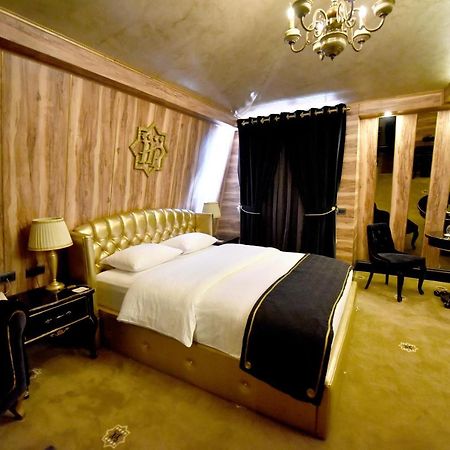 פוגרדץ Hotel Hymeti'S Palace מראה חיצוני תמונה