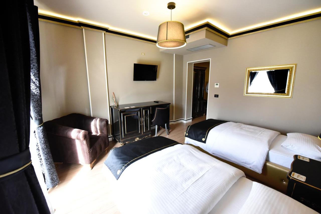 פוגרדץ Hotel Hymeti'S Palace מראה חיצוני תמונה