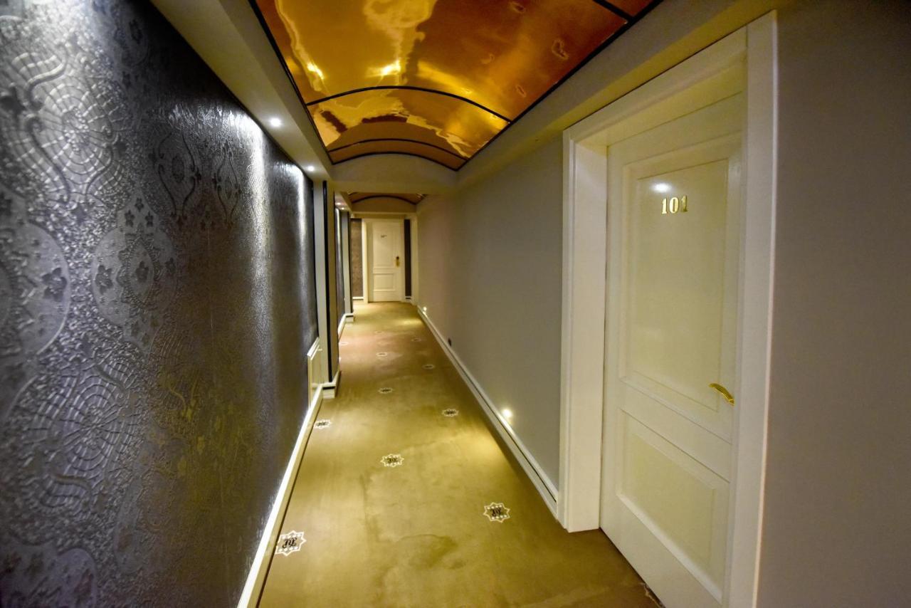 פוגרדץ Hotel Hymeti'S Palace מראה חיצוני תמונה