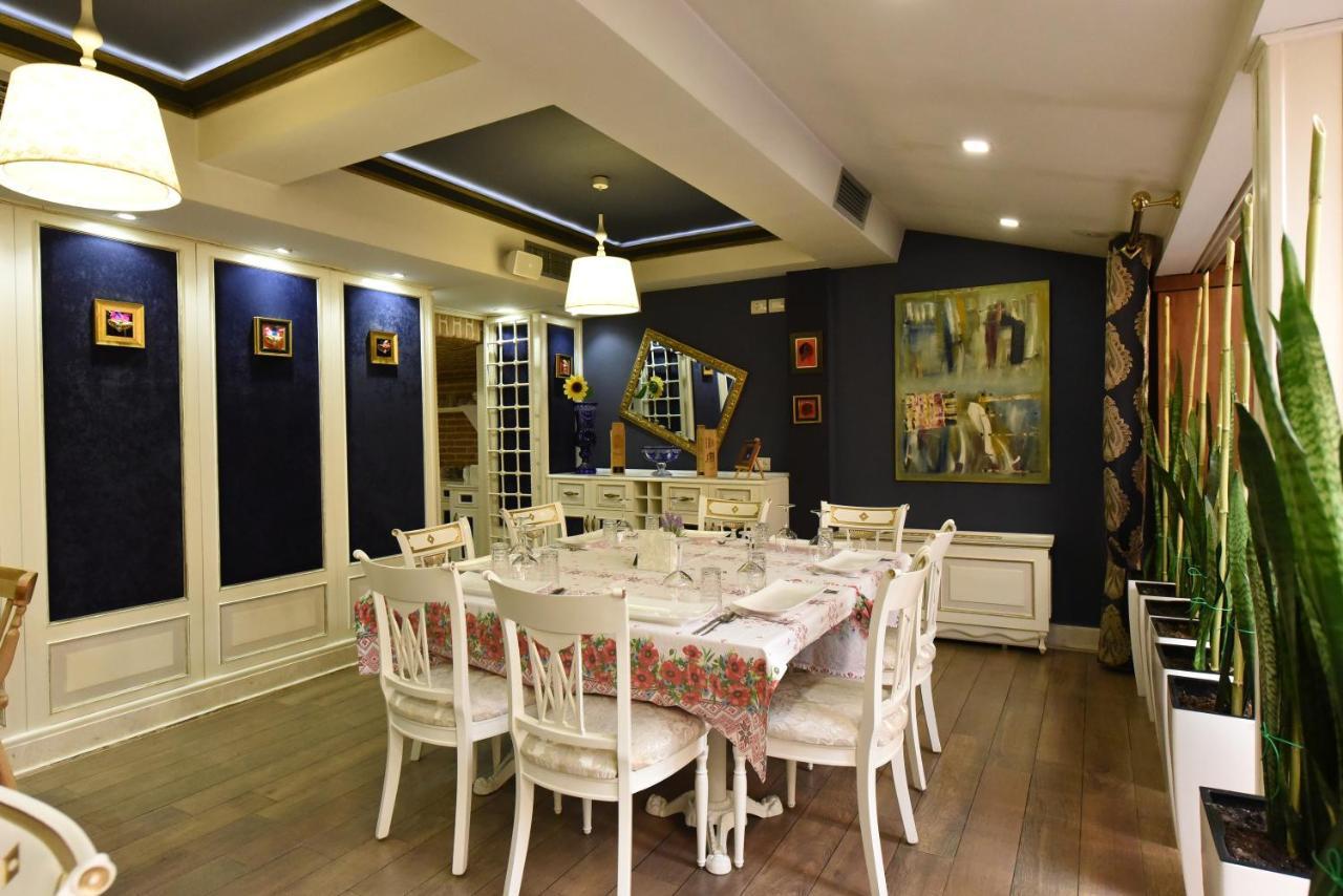 פוגרדץ Hotel Hymeti'S Palace מראה חיצוני תמונה